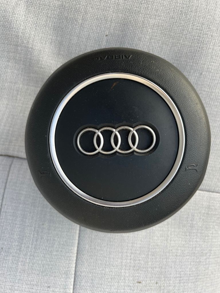 Audi Airbag cover 