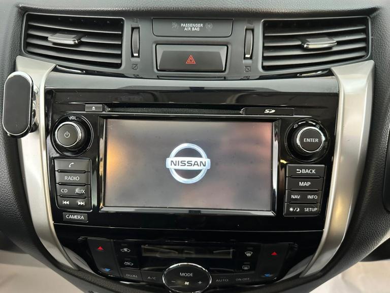 2018 Nissan Navara 2.3 dCi N-Guard Auto 4WD Euro 6 4dr PICK UP Diesel Automatic