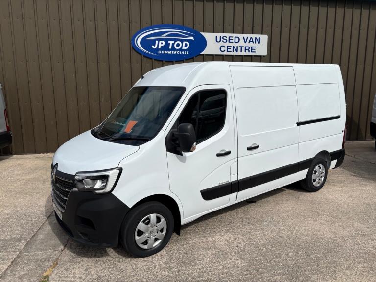 2023 Renault Master MM35dCi 135 Business+ Medium Roof Van PANEL VAN Diesel Manual