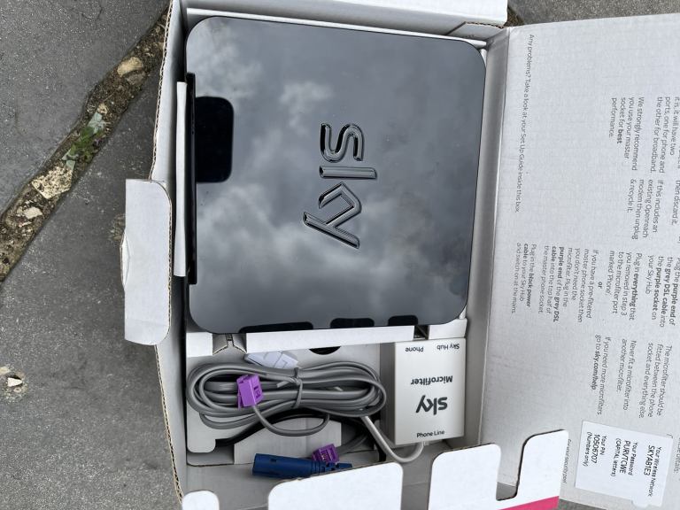 Sky wifi internet hub router