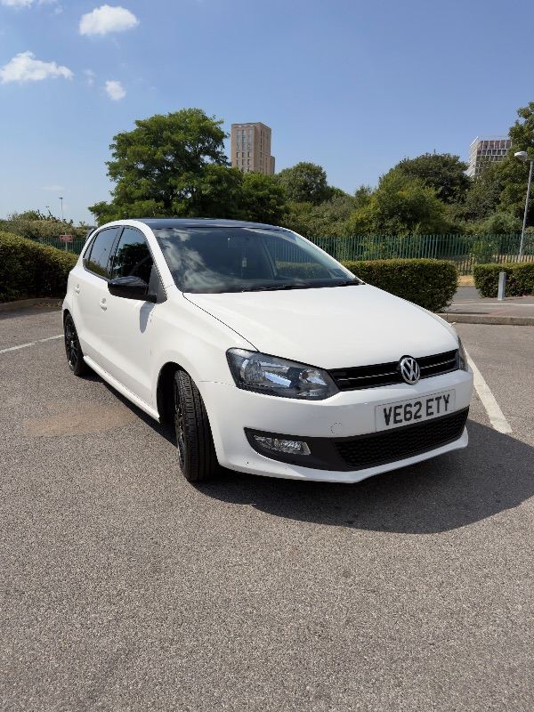 Volkswagen, POLO, Hatchback, 2013, Semi-Auto, 1390 (cc), 5 doors