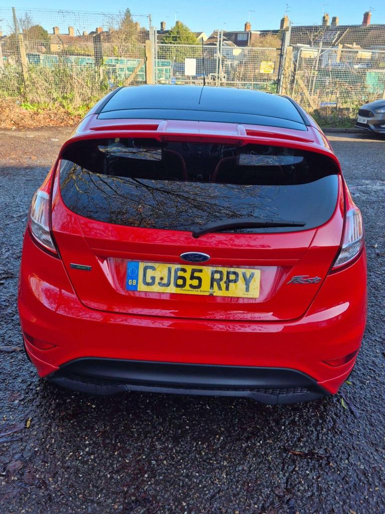 2015 Ford Fiesta 1.0 EcoBoost 140 Zetec S Red 3dr HATCHBACK PETROL Manual