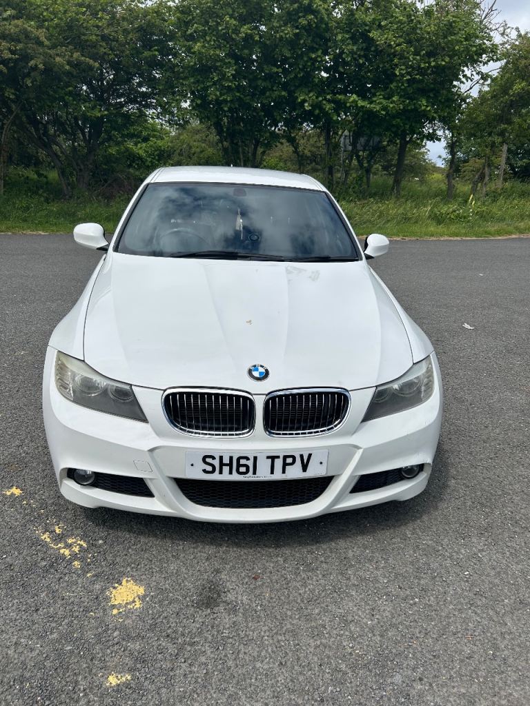 BMW, 3 SERIES, Saloon, 2011, Manual, 1995 (cc), 4 doors