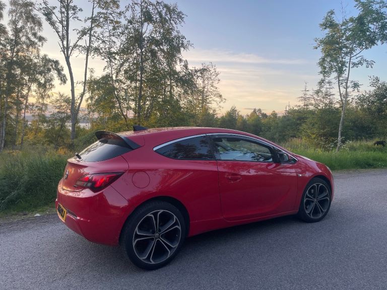 Vauxhall, GTC, Hatchback, 2016, Manual, 1364 (cc), 3 doors