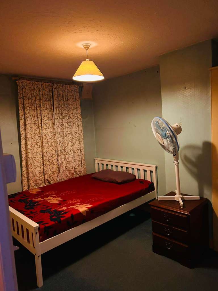 Spacious & Cosy Double Room For Rent AT DA1 3EX