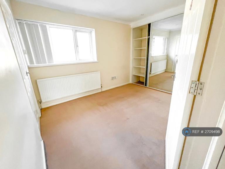2 bedroom house in Trafford Drive, Little Hulton, Manchester, M38 (2 bed) (#2709498)