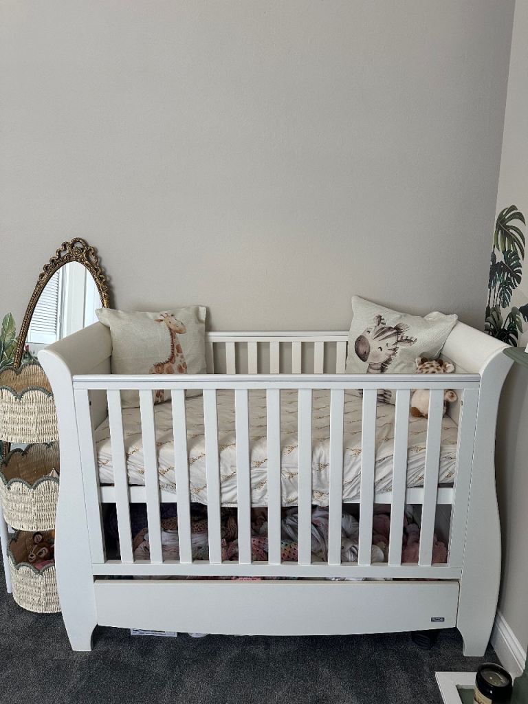 Cot bed