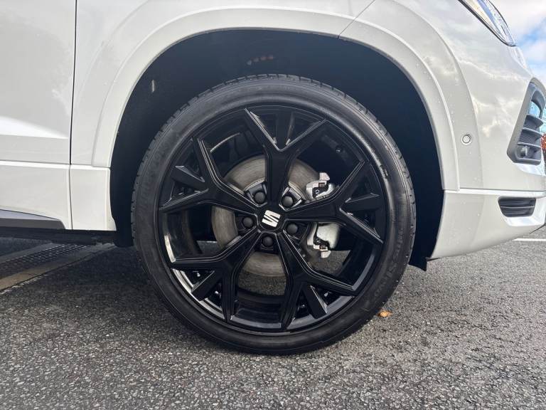 2025 SEAT Ateca 1.5 TSI EVO FR Black Edition 5dr DSG Estate PETROL Automatic