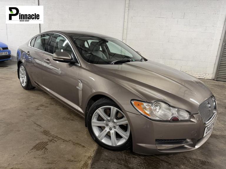 2010 Jaguar XF 3.0d V6 Luxury Saloon 4dr Diesel Auto Euro 5 (240 ps) Saloon Diesel Automatic