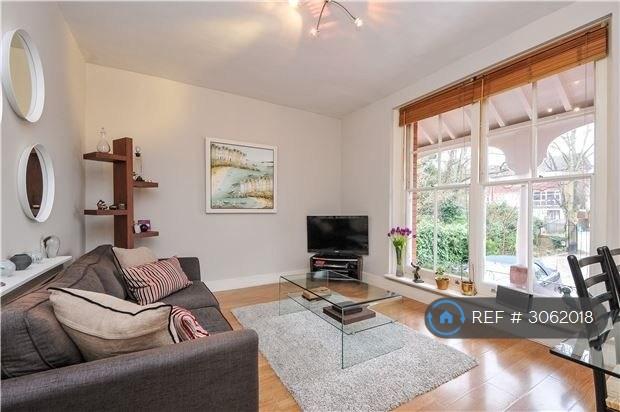 2 bedroom flat in Carshalton, Carshalton, SM5 (2 bed) (#3062018)