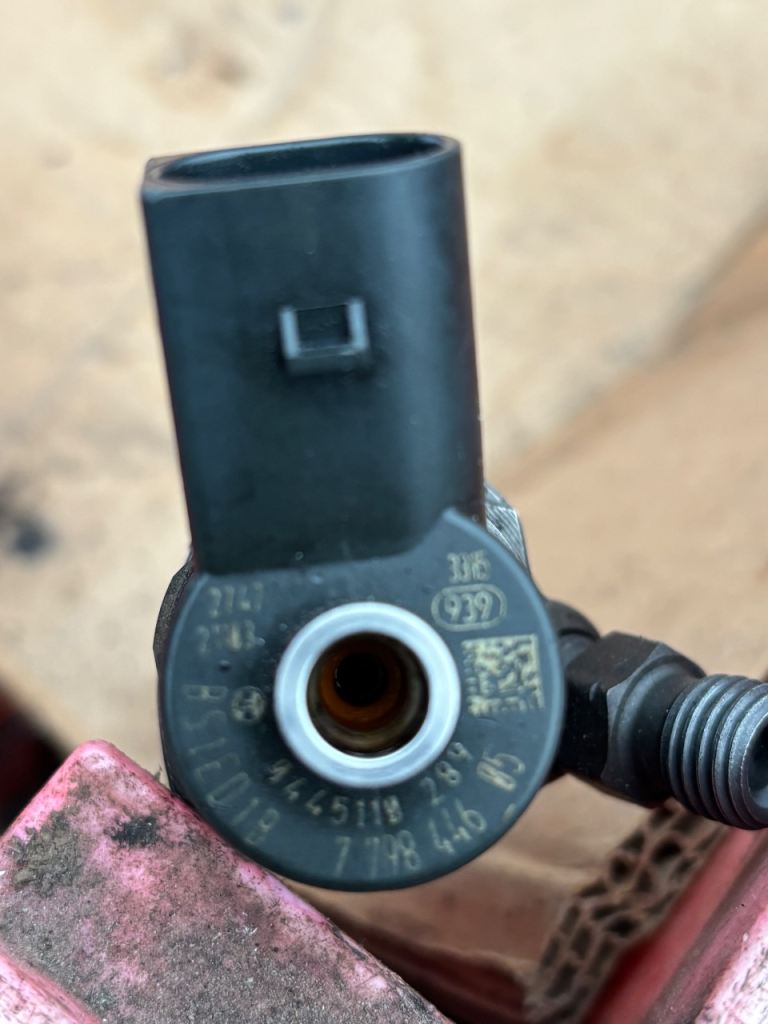 BMW Diesel 3.0 Injector F Series N57 & N47 Pn 7810702