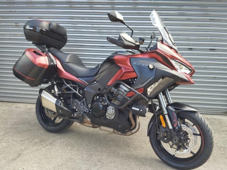 2023 Kawasaki Versys 1000 SE GT