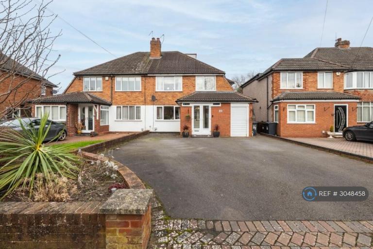 5 bedroom house in Kingslea Road, Solihull, B91 (5 bed) (#3048458)