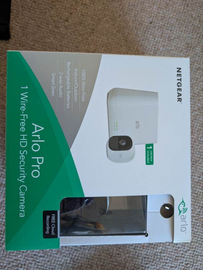 Netgear Arlo VMS4130 Security Cam Kit