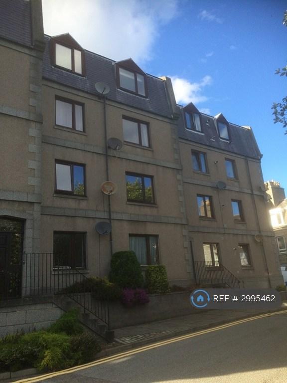 2 bedroom flat in Richmond Walk, Aberdeen, AB25 (2 bed) (#2995462)