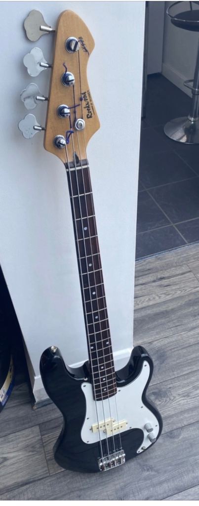 Rockwood by Hohner Performer Series 4 String P-Style Bass Guitar LX90B
