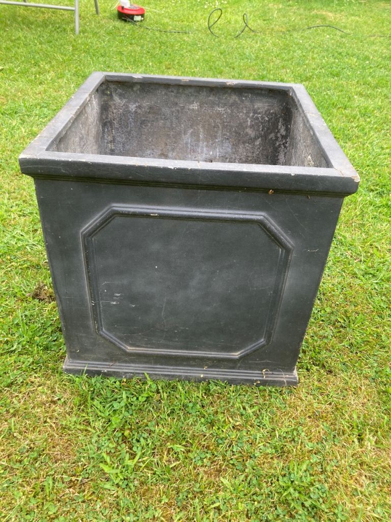 Large lead-effect cube  Garden Planter – Dark Grey, Good Condition