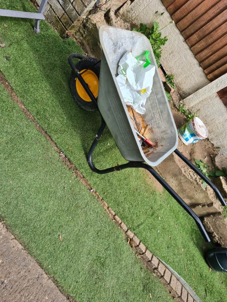 Sturdy Garden Wheelbarrow – Grey with Yellow Wheel