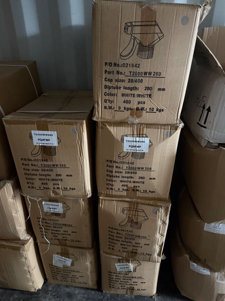 7 boxes of spray Trigger tops