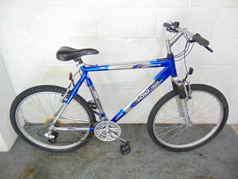 Excel Ultimate (22 inch frame) Hardtail Mountain Bike (free local delivery)