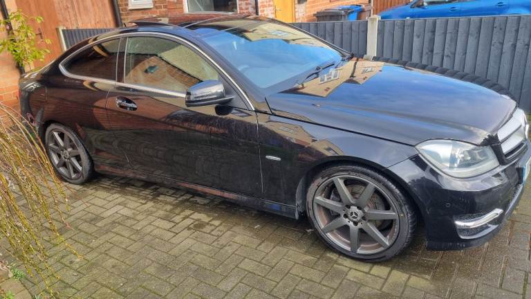 2011 Mercedes-Benz C220 CDI AMG Coupe 7G-tronic