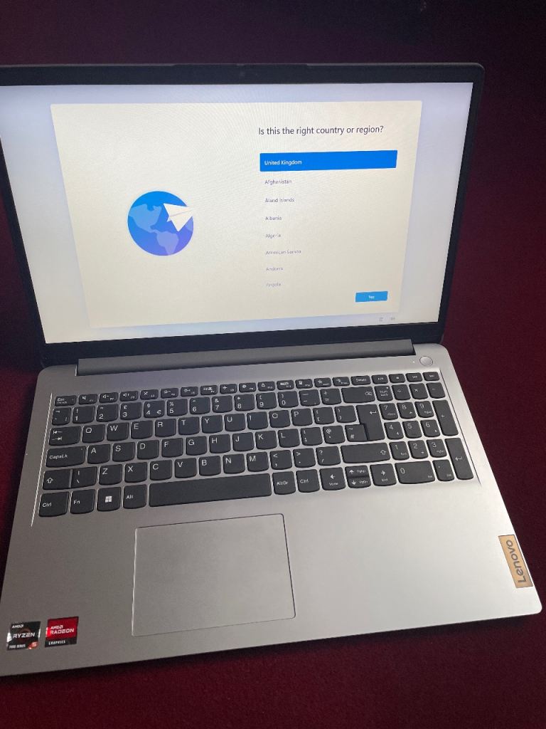Almost new Lenovo IdeaPad1- 15.6”, 512 GB, AMD Ryzen5 and Radeon ...