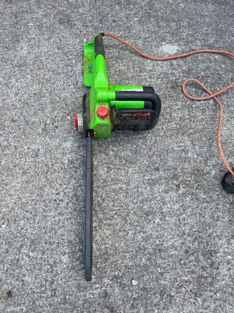 Electric Chainsaw with Oregon Chain – Good Condition