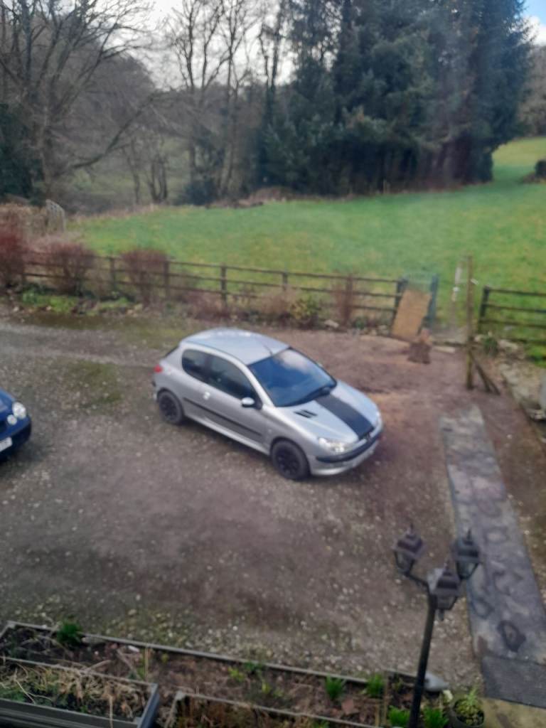 Peugeot, 206, Hatchback, 2003, Manual, 1360 (cc), 3 doors