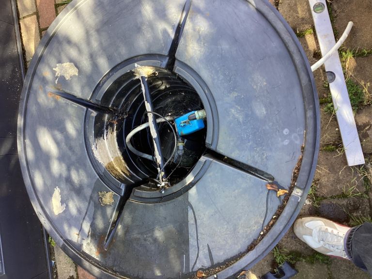 SOLID STONE GARDEN WATER FEATURE WITH LIGHTS 