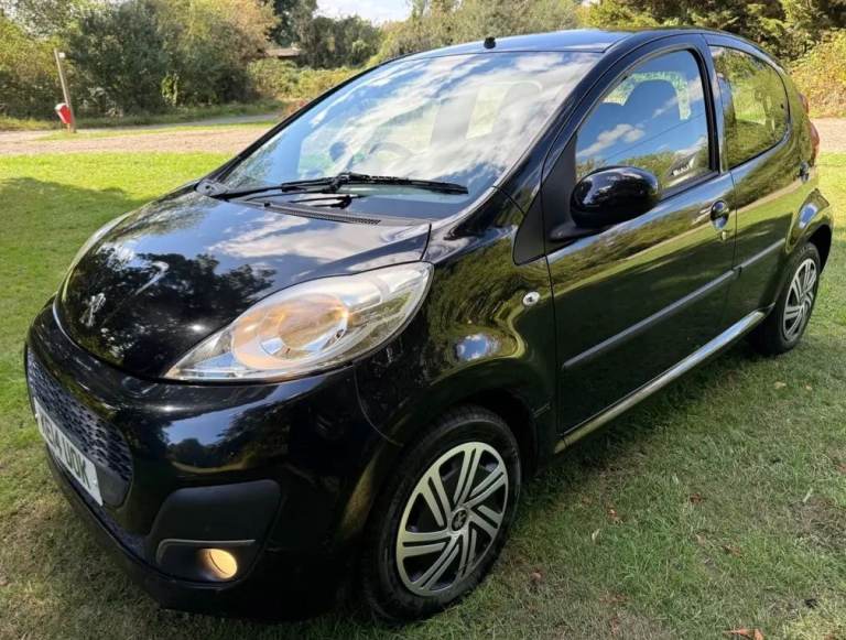 Peugeot, 107, Hatchback, 2014, Manual, 998 (cc), 5 doors