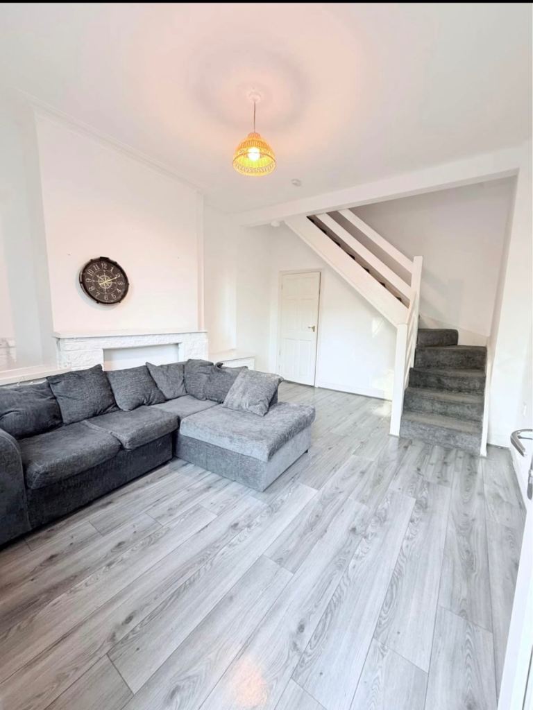 22 Bartlett Street M11 2EU
