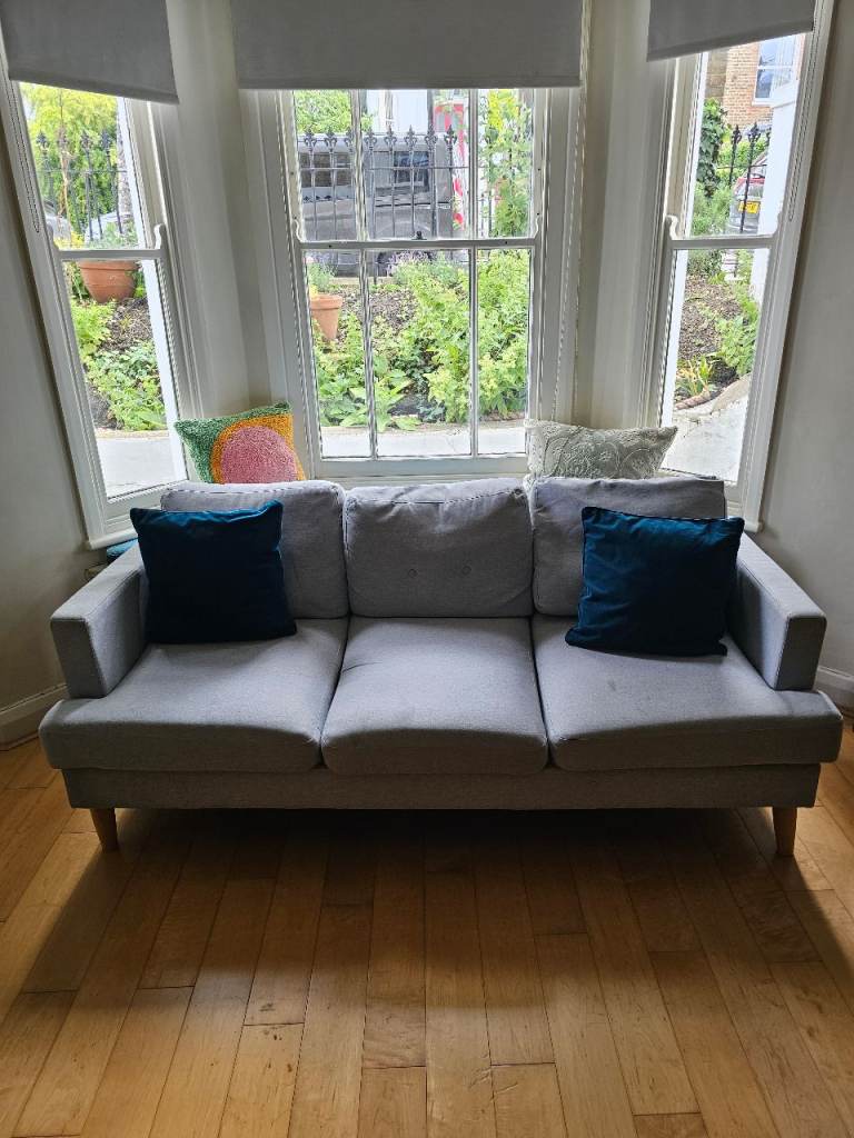 Comfortable Grey 3-Seater Sofa – Good Condition