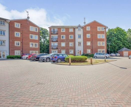 Spacious Double Ensuite Room in 2 Bed flat