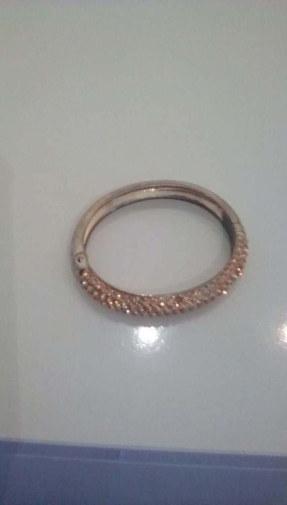 Peach Diamante Bangle