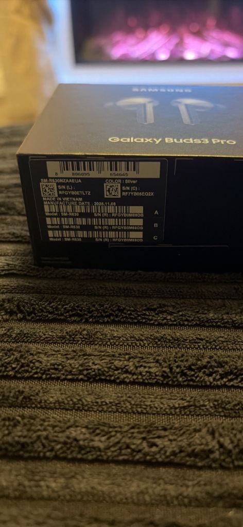 Samsung Galaxy buds3 Pro (Brand new)