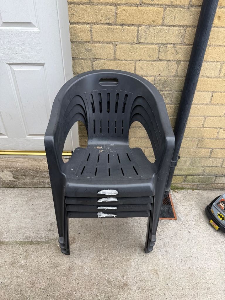 X4 garden chairs 