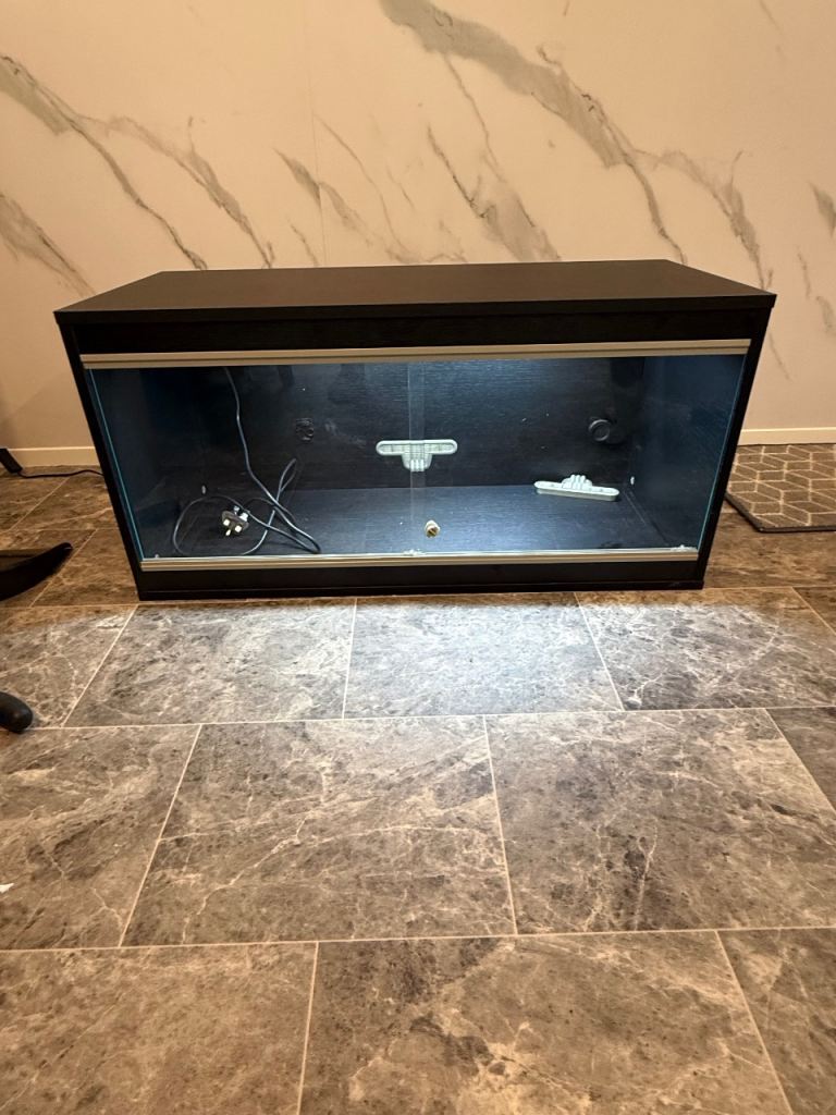 3ft VivExotic vivarium 