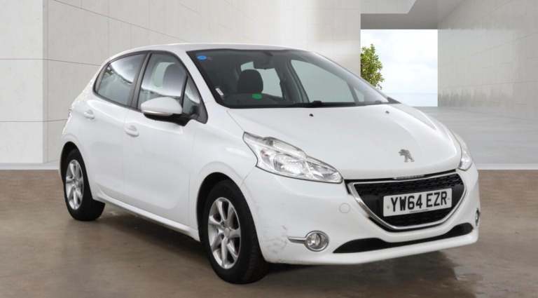 2015 Peugeot 208 1.2 VTi PureTech Active Euro 6 5dr HATCHBACK Petrol Manual