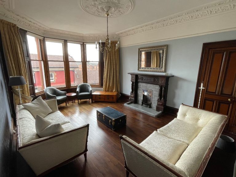 2 bedroom flat, Golfhill Drive Dennistoun. 