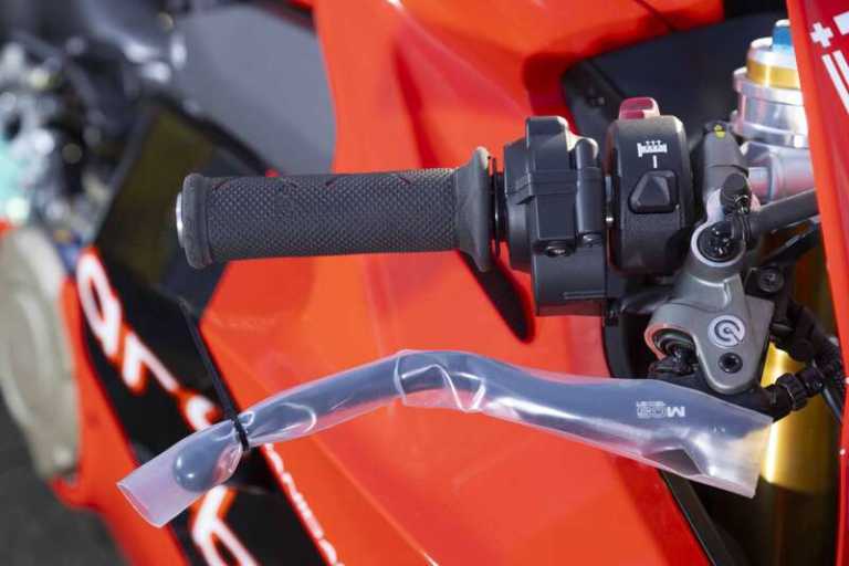  Ducati PANIGALE V4 BAUTISTA WORLD CHAMPIONSHIP REPLICA 11 Manual