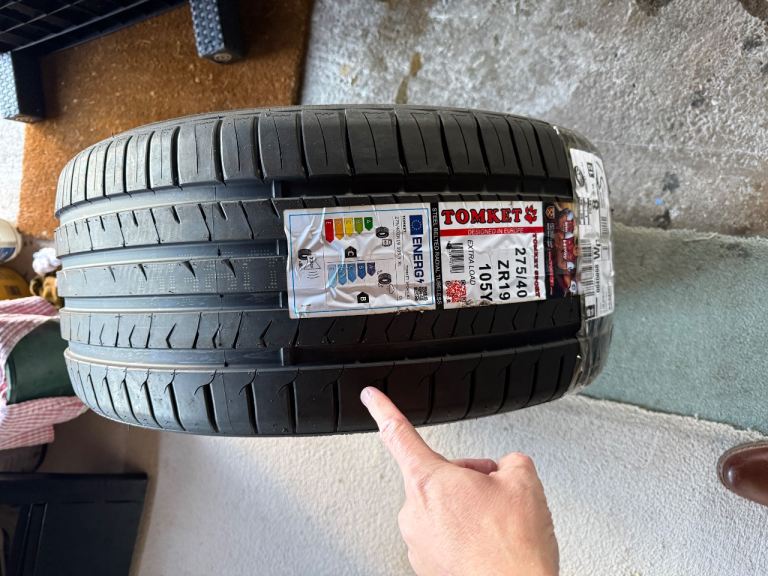 TYRES X2 275-40-19 BRAND NEW 