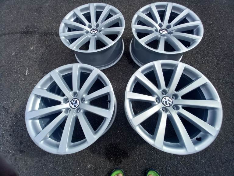 Genuine 19" Vw Tiguan R-line Omanyt 5x112 Scirocco Alloy Wheels 5N0601025K