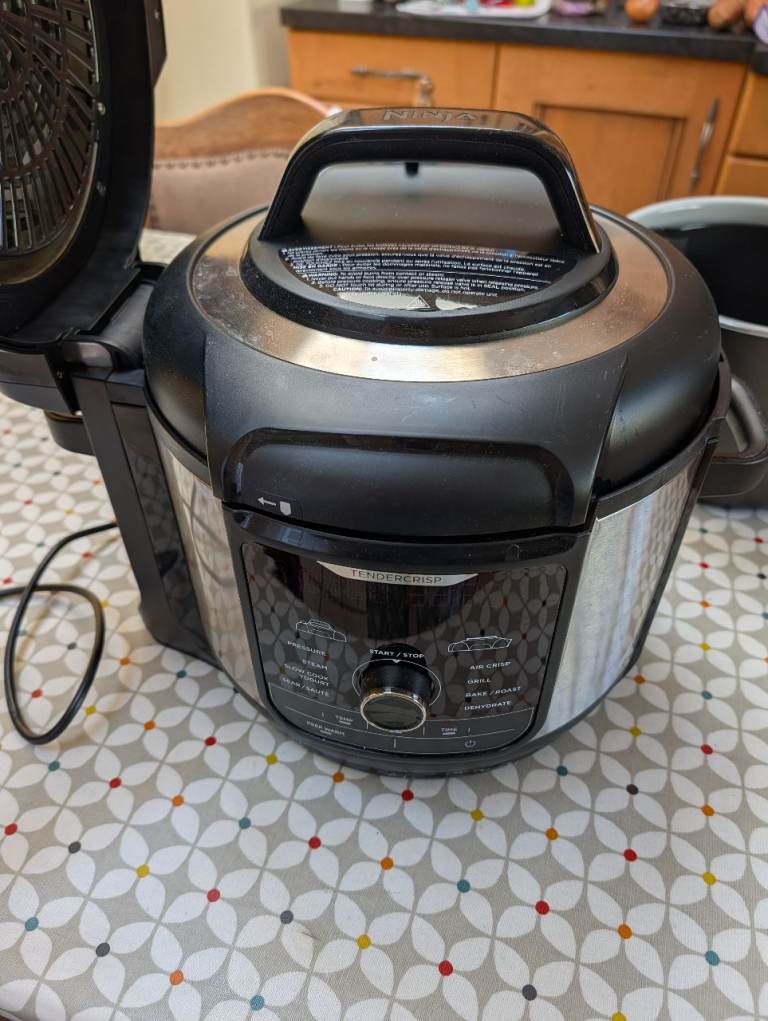 Ninja foodie Max air fryer and multi-cooker