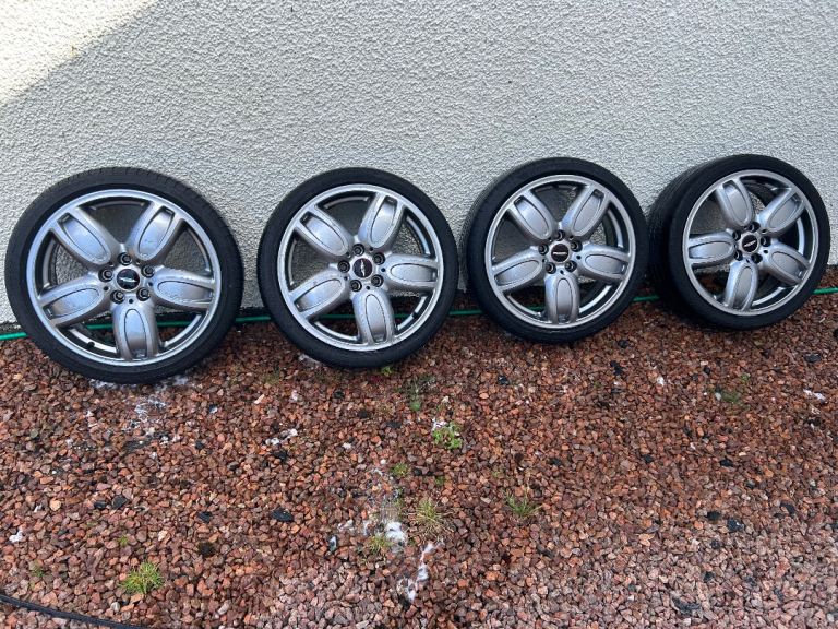 Mini JCW alloys 18”