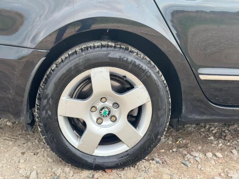 2014 Skoda Superb 2.0 TDI Elegance DSG 4WD Euro 5 (s/s) 5dr ESTATE Diesel Automatic