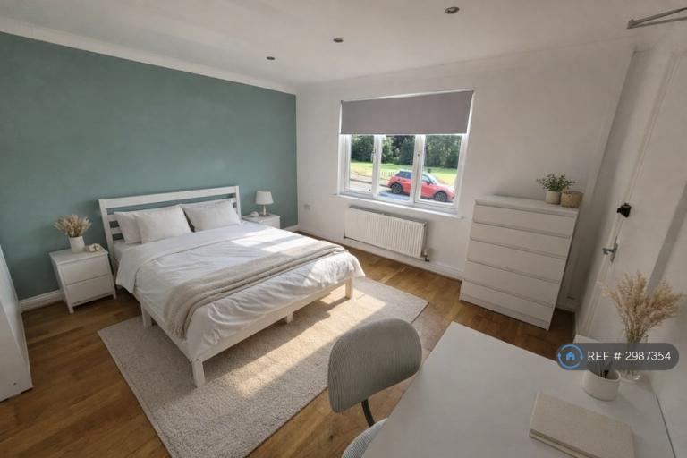 5 bedroom house in Old Hill Crescent, Falmouth, TR11 (5 bed) (#2987354)