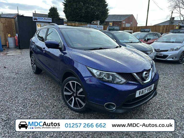 2017 Nissan Qashqai 1.2 DiG-T Tekna 5dr, FULL NISSAN HISTORY, PAN ROOF, SAT NAV, LEATHER SEATS HA...
