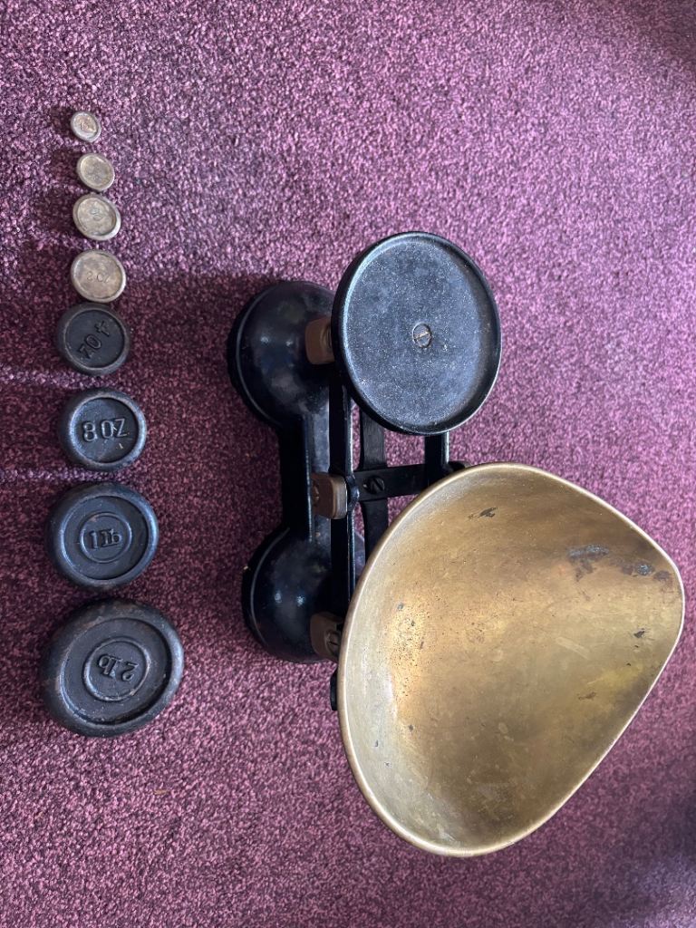 Metal Scales with cast iron weights