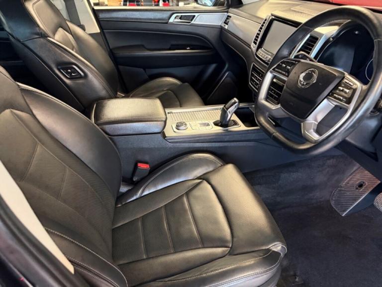  SsangYong Rexton 2.2 Ultimate 5dr Auto Diesel
