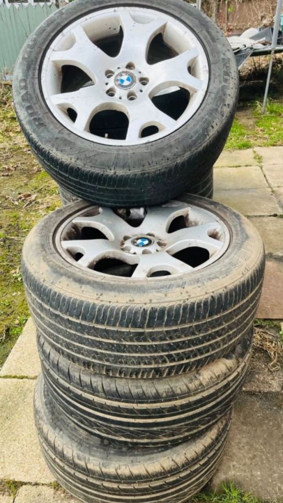 BMW X5 Tiger Claw Alloy Wheels. 